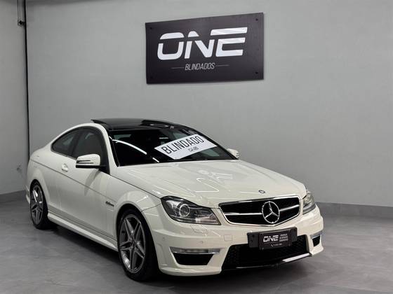 MERCEDES-BENZ C 63 AMG 6.3 COUPÉ V8 GASOLINA 2P AUTOMATICO MERCEDES-BENZ C 63 AMG 6.3 COUPÉ V8 GASOLINA 2P AUTOMATICO